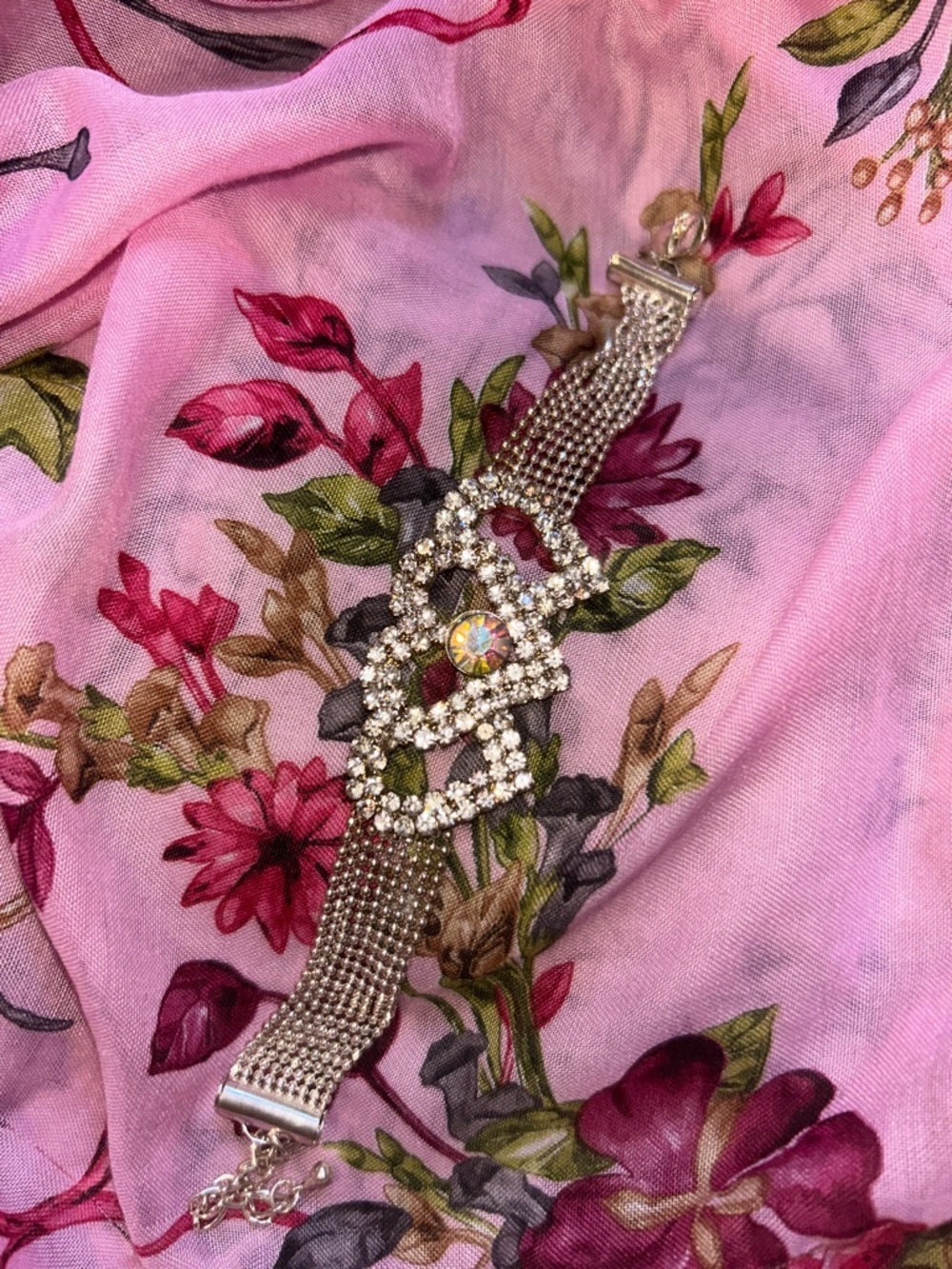 Heart Sparkly Rhinestone Statement silver tone Chain Crystal Bracelet - Picture 4 of 6